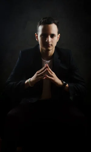 Sessão de Retratos Thiago (8) fundo preto